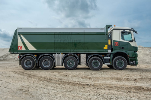 Mercedes-Benz Arocs 4945K 10x4 -03